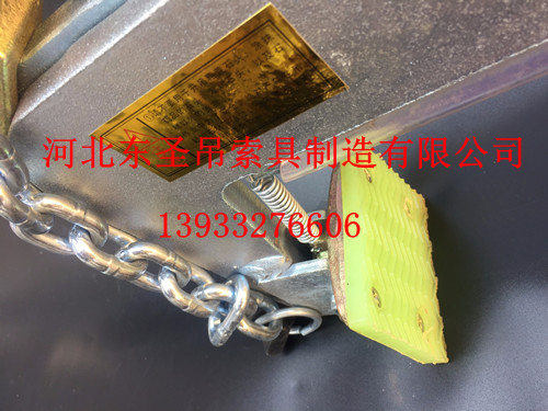 石材夾板夾皮的分類特點--河北東圣吊索具制造有限公司--石材夾具|小型攪拌機|液壓堆高車|手動叉車